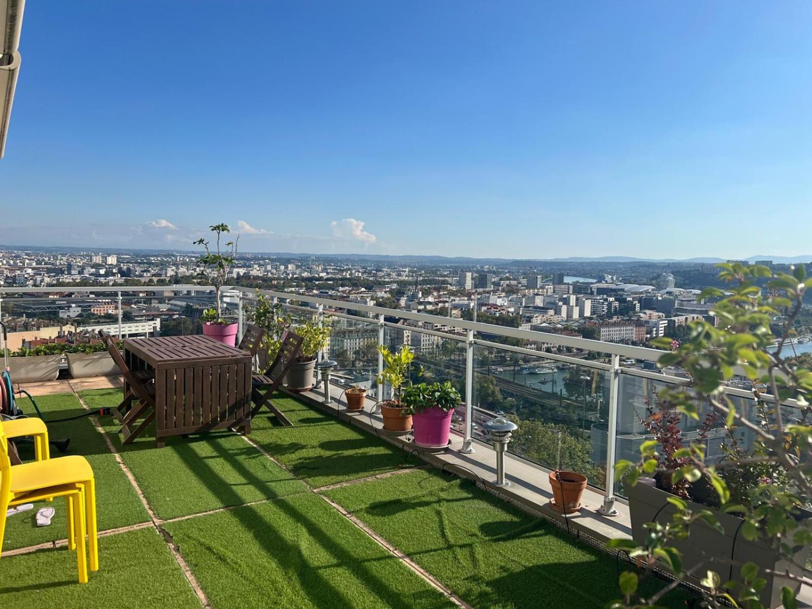 Chambre Dans Les Hauteurs De Lyon Proche Fourviere Chez L Hote Exterior foto